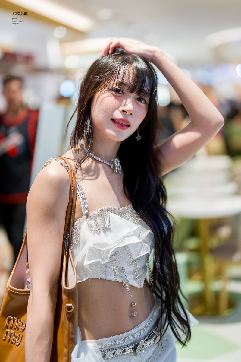 260208 𝕊𝕙𝕖'𝕤 𝕠𝕟 𝕗𝕚𝕣𝕖 ☁️

Model : Hoop BNK48
Place : centralwOrld

FULL Album >>> facebook.com/stratusfotomom…

#HoopBNK48
#BNK48
#stratusfotomoments