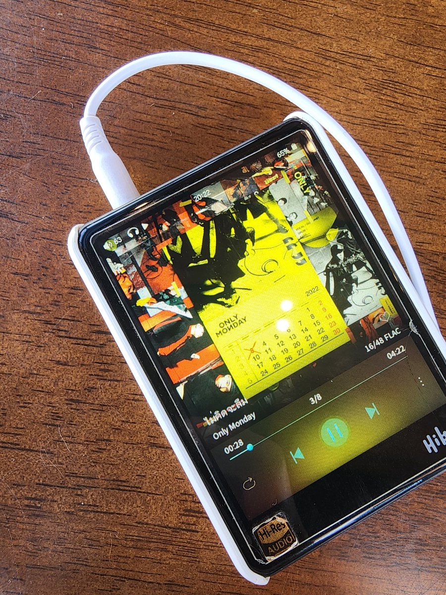 Mos_Rozy tweet media