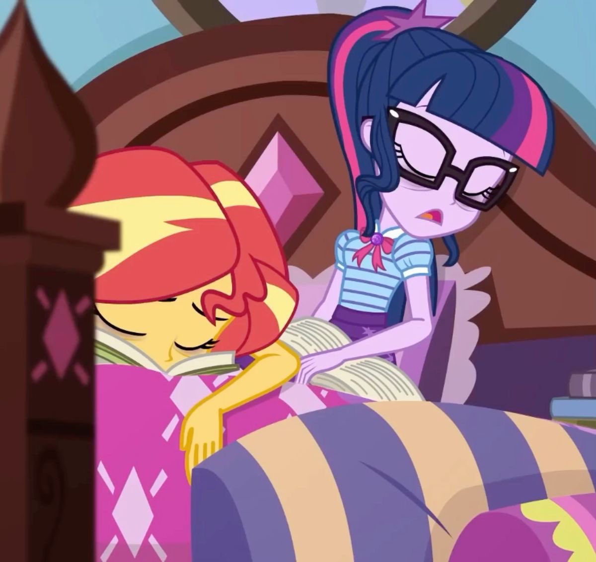 scitwixs's tweet image. me and who..