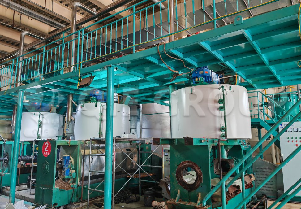 qiegroup's tweet image. QIE GROUP delivers complete turnkey solutions for edible oil &amp;amp; fat processing 🌍🛠️
Capacities from 50–5000 TPD. Built for global producers. 🚀

qiemachinery.com/product/?tw

#EdibleOil #TurnkeyPlant #OilProcessing #SolventExtraction #OilRefinery #QIEGROUP