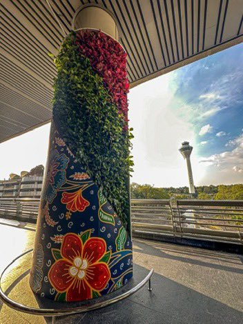 Bn3bdullah's tweet photo. أهلاً بكم في ماليزيا! 🇲🇾✈️
أهلا بكم في مطار كوالالمبور الدولي .

#visitMalaysia2026 https://t.co/ALXWc43YVF
