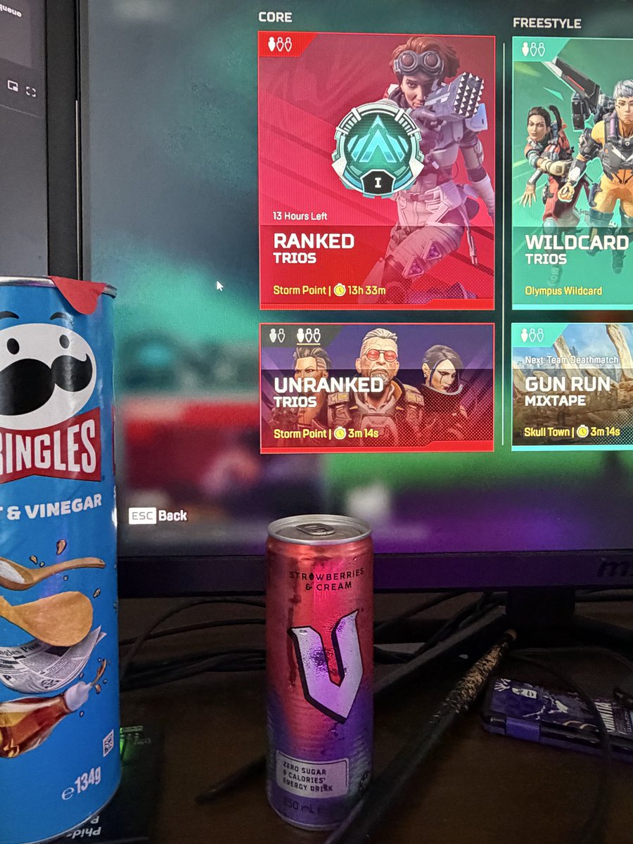 DJDUCKlol tweet media