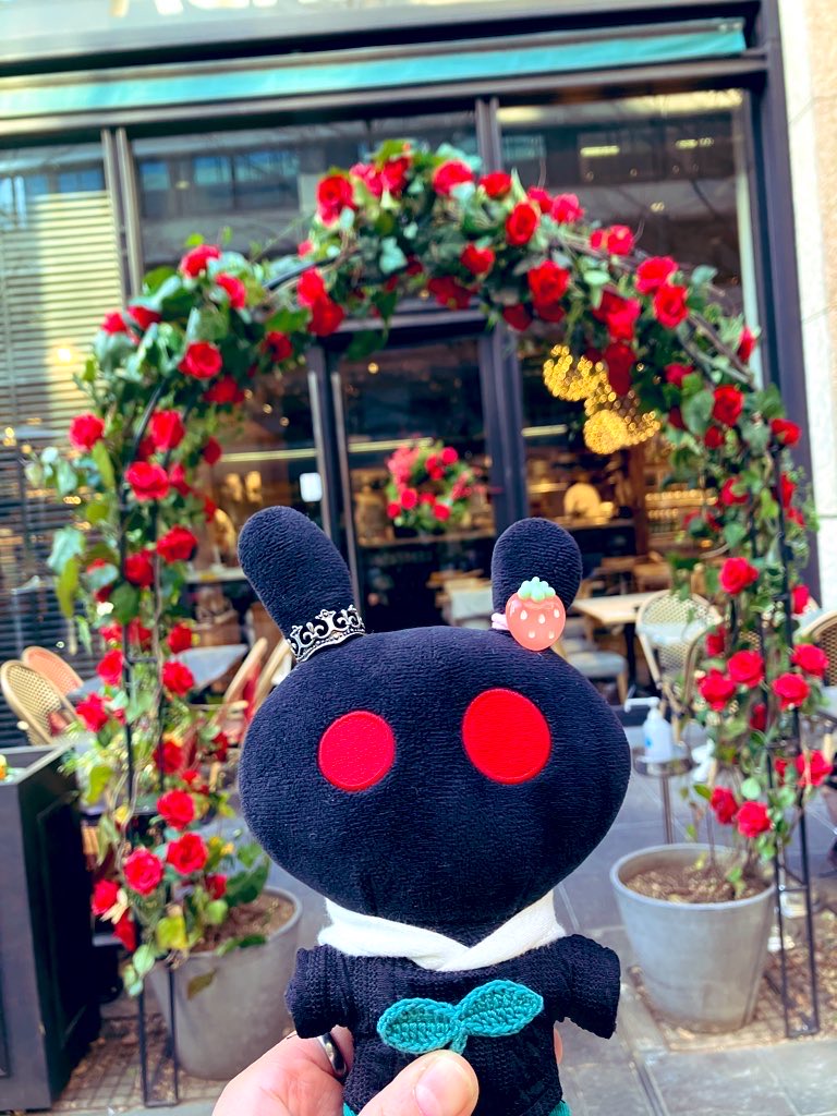 先ほど 発送しました。 到着まで お待ち下さい。