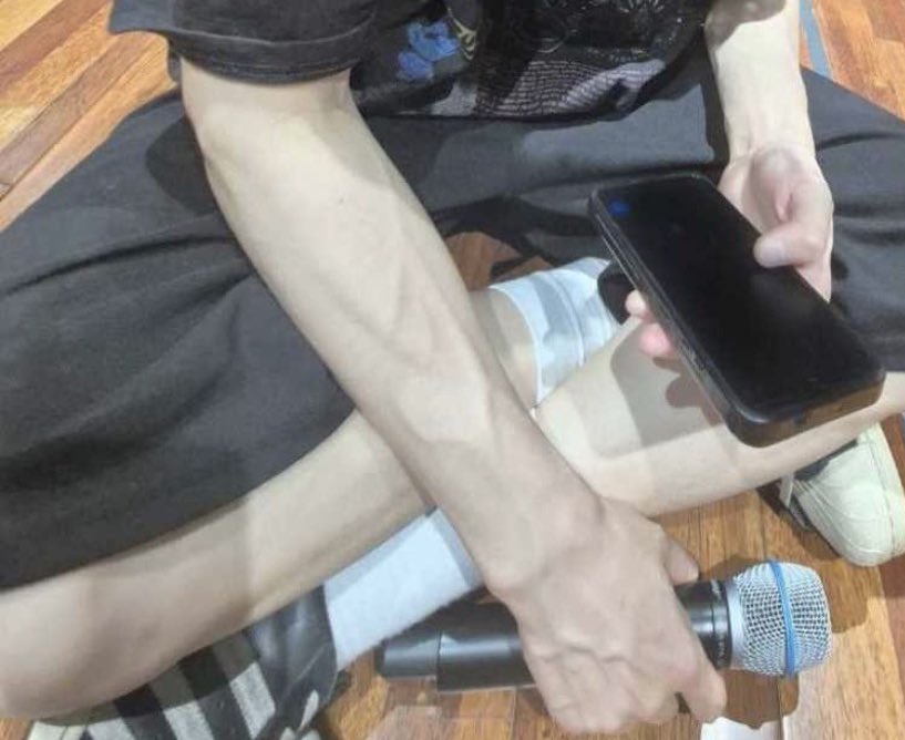 _rwsh3's tweet image. 다들 솔직하게 얘기하자 
어디부터 봤어?