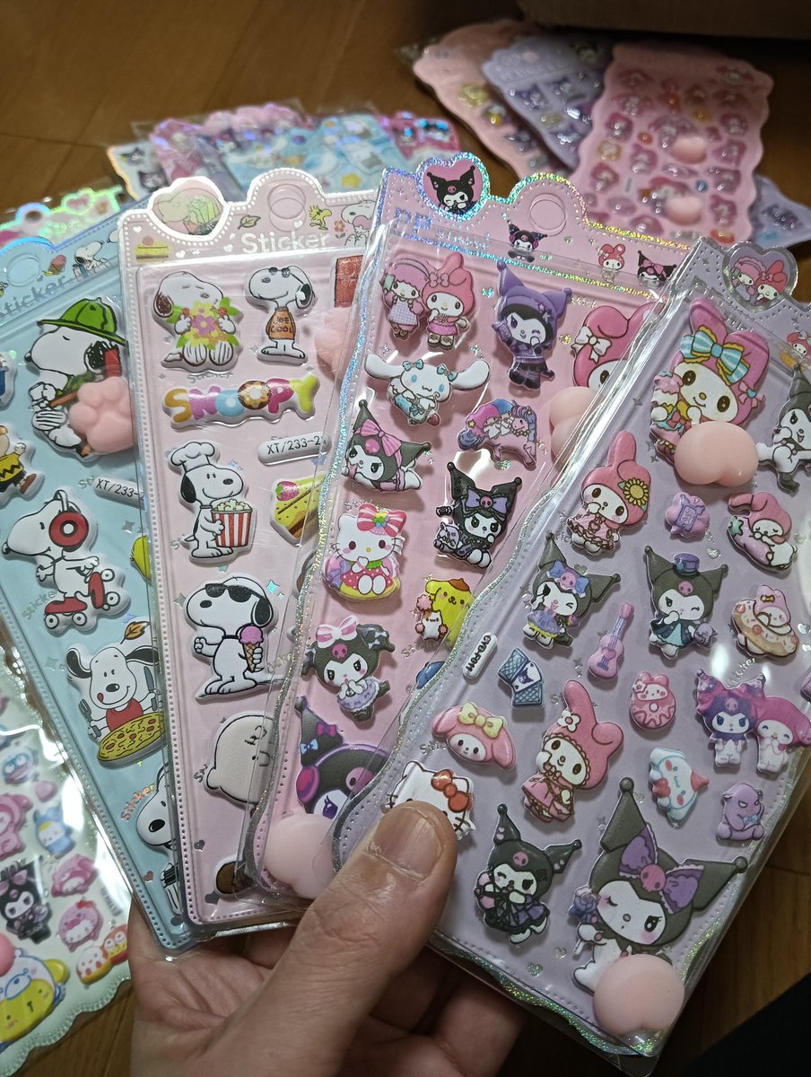 n5gMSbFghl39590's tweet photo. ゲリラ🎁プレゼント

フォロー&amp;リツイート&amp;コメントくださいね😊

海外輸入シールは、こんな感じなります☺️

フォロワー3000で、第2弾ゲリラ爆配りしようと思います🐵 https://t.co/00GghqJg7Z
