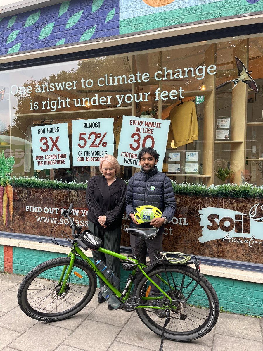 soilsahiljha's tweet photo. Met British MP Kerry McCarthy, former UK Minister for Climate Change, at the @SoilAssociation in Bristol during my solo round-the-world bicycle expedition. We spoke about putting soil regeneration at the center of policy and why youth voices must lead the climate and food future. https://t.co/zJhBc6RgWQ