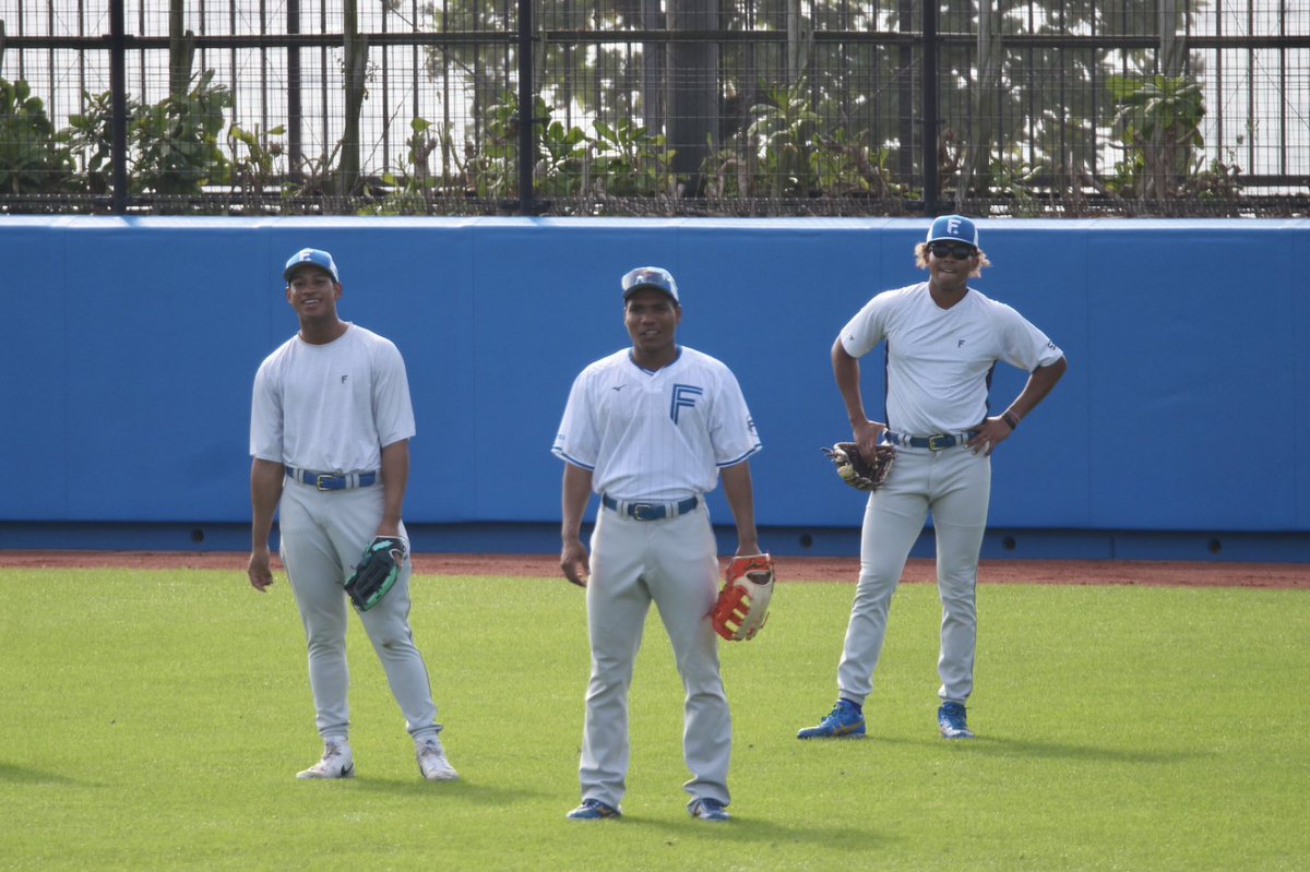 外野KJM（ケイン・ジェッシー・万波）爆誕🌺
#lovefighters