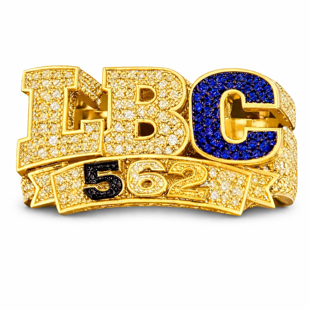 BigEaside's tweet image. Might give this one to @SnoopDogg #BigEaside #LBC #LongBeach #Jewelry #3FingerRing
