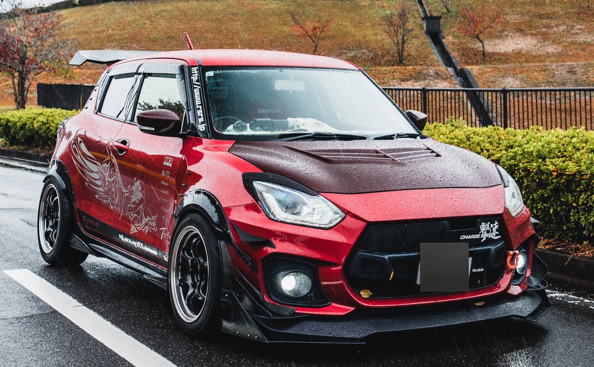 赤より青の方がカッコいいかも……😍