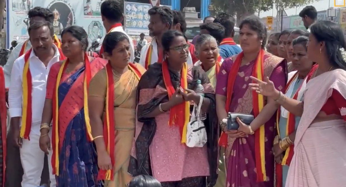 TVKActiveForce's tweet photo. Following Salem and Theni, TVK officials stood with Anganwadi workers in Ranipet and other areas, demanding fair wages and basic rights. 

They also provided food &amp; snacks to all the protesting Anganwadi workers.

TVK never fails to stand with the people.

#TVK_People_Protest https://t.co/y7J5XPpEHg