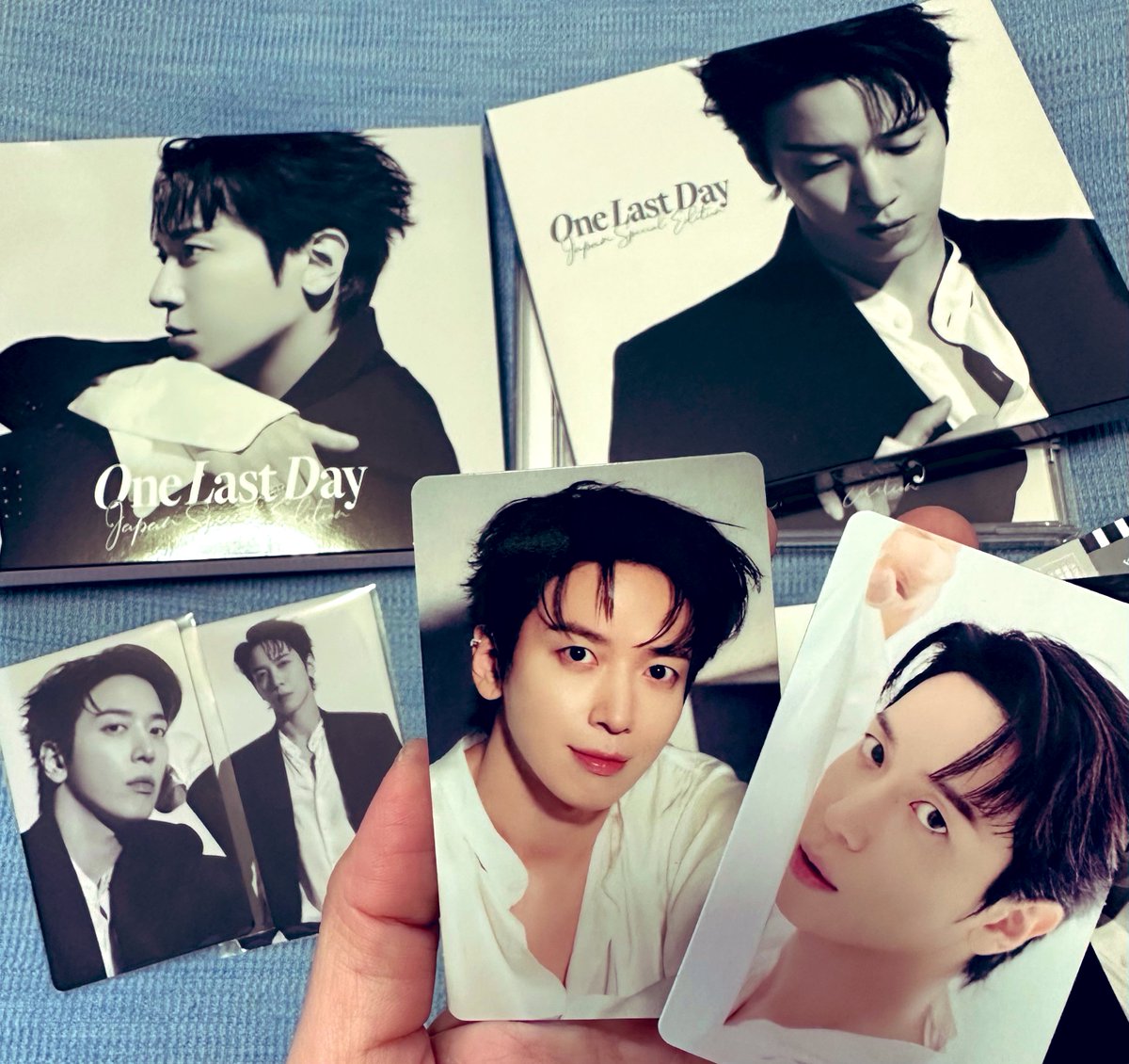 CDの中のトレカもカッコいい💕😍 ジャケットもフォトブックもトレカも