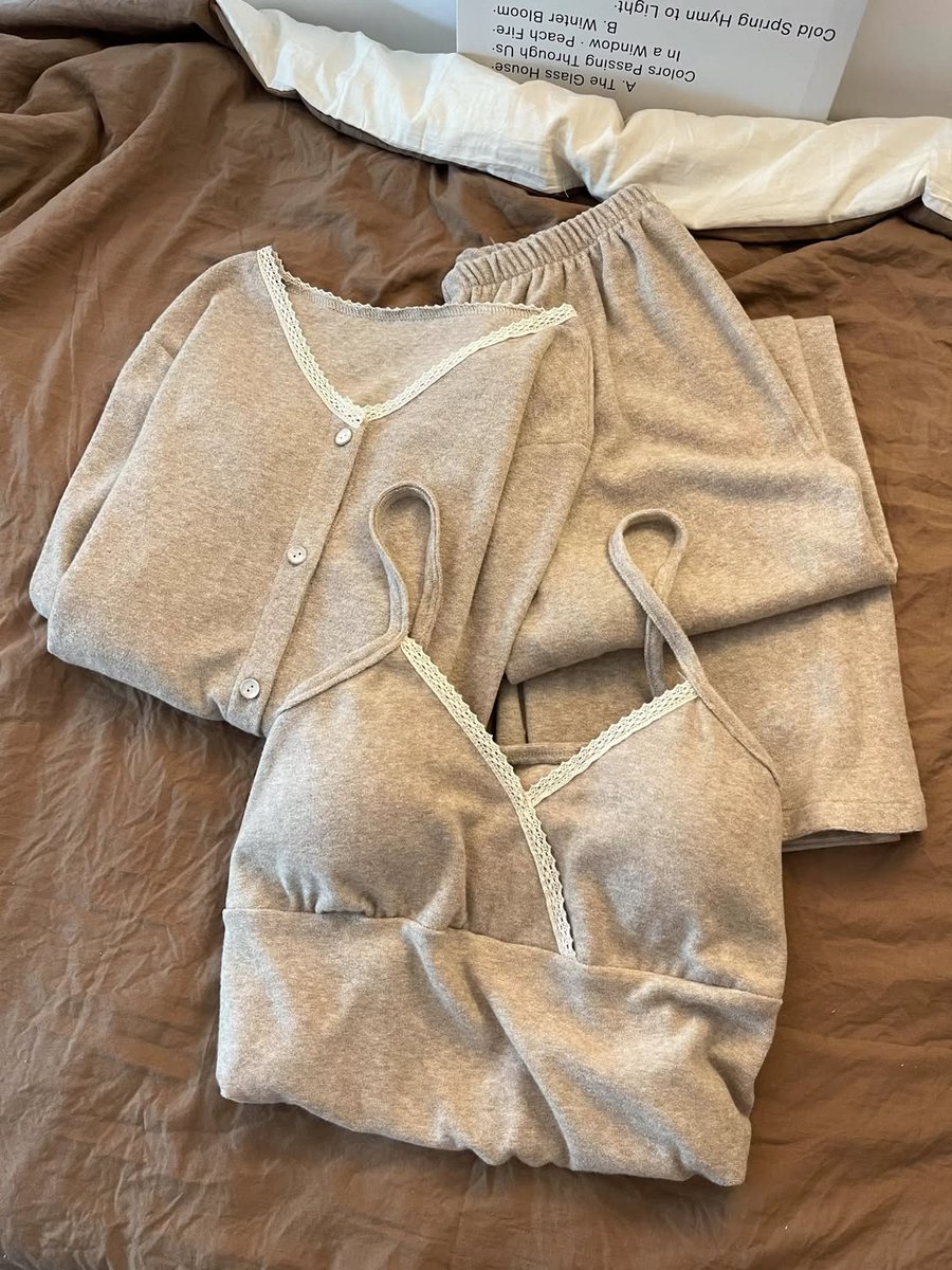 your ☁️ tweet media