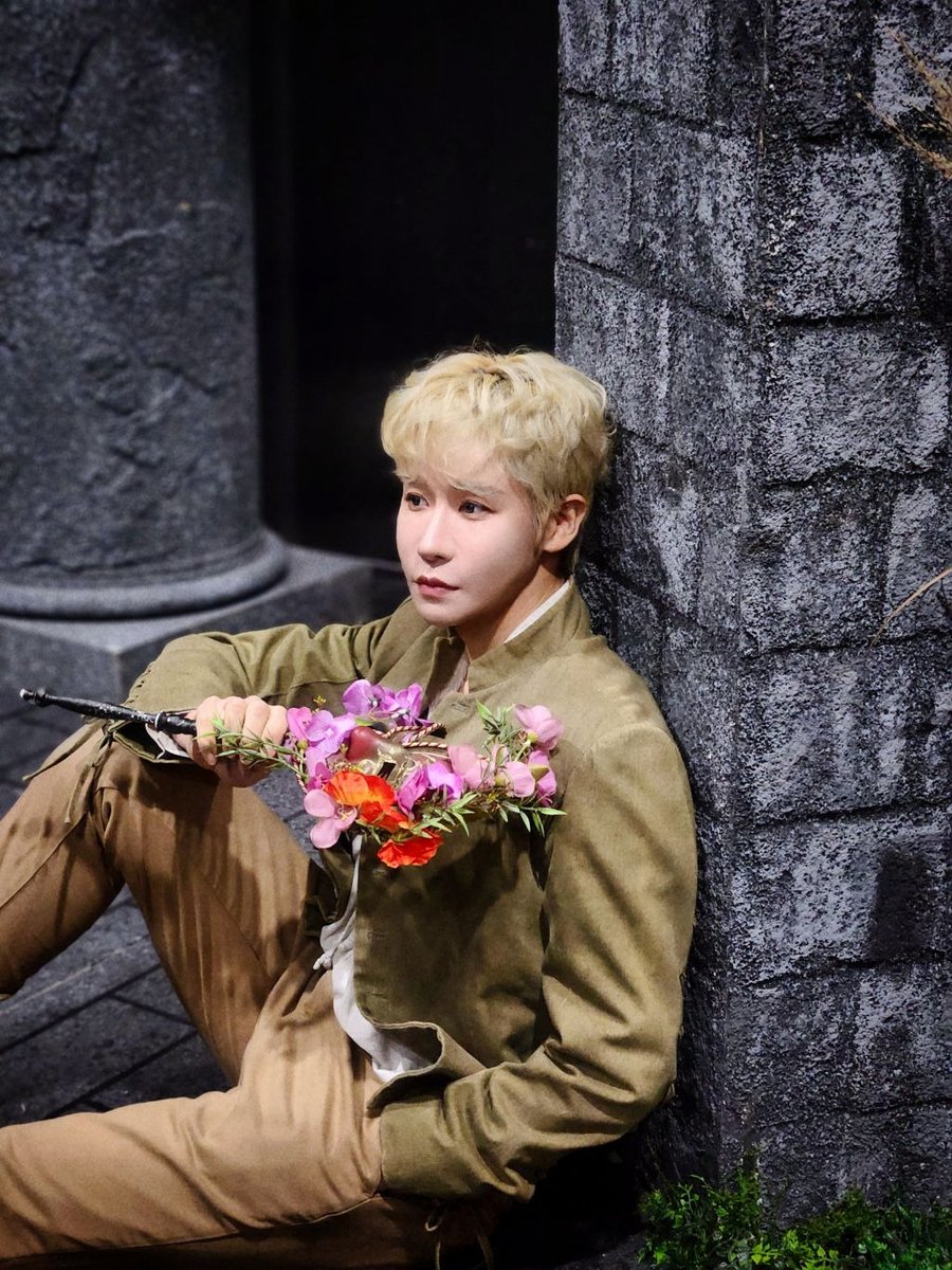 막팃너무 떨리는데
사진보고 극락하이파이브할 지경😇