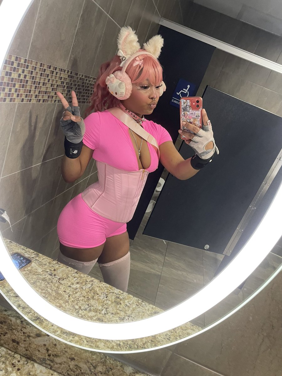 GoddessBaezy tweet media