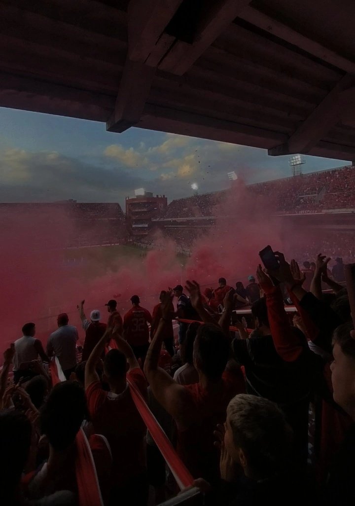 mi sangre es roja, mi corazón también.