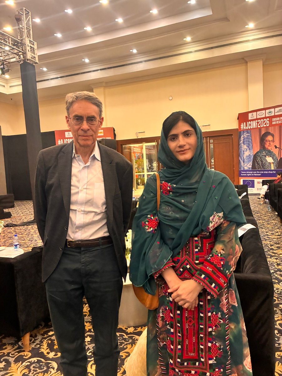 Great to meet the brave human rights defender <a href="/SammiBaluch/">Sammi Deen Baloch</a> at the #AJCONF. Her father was disappeared in 2009. She and other courageous Baloch women have led the fight against enforced disappearances. Pakistan should stop harassing them and instead account for their loved ones.