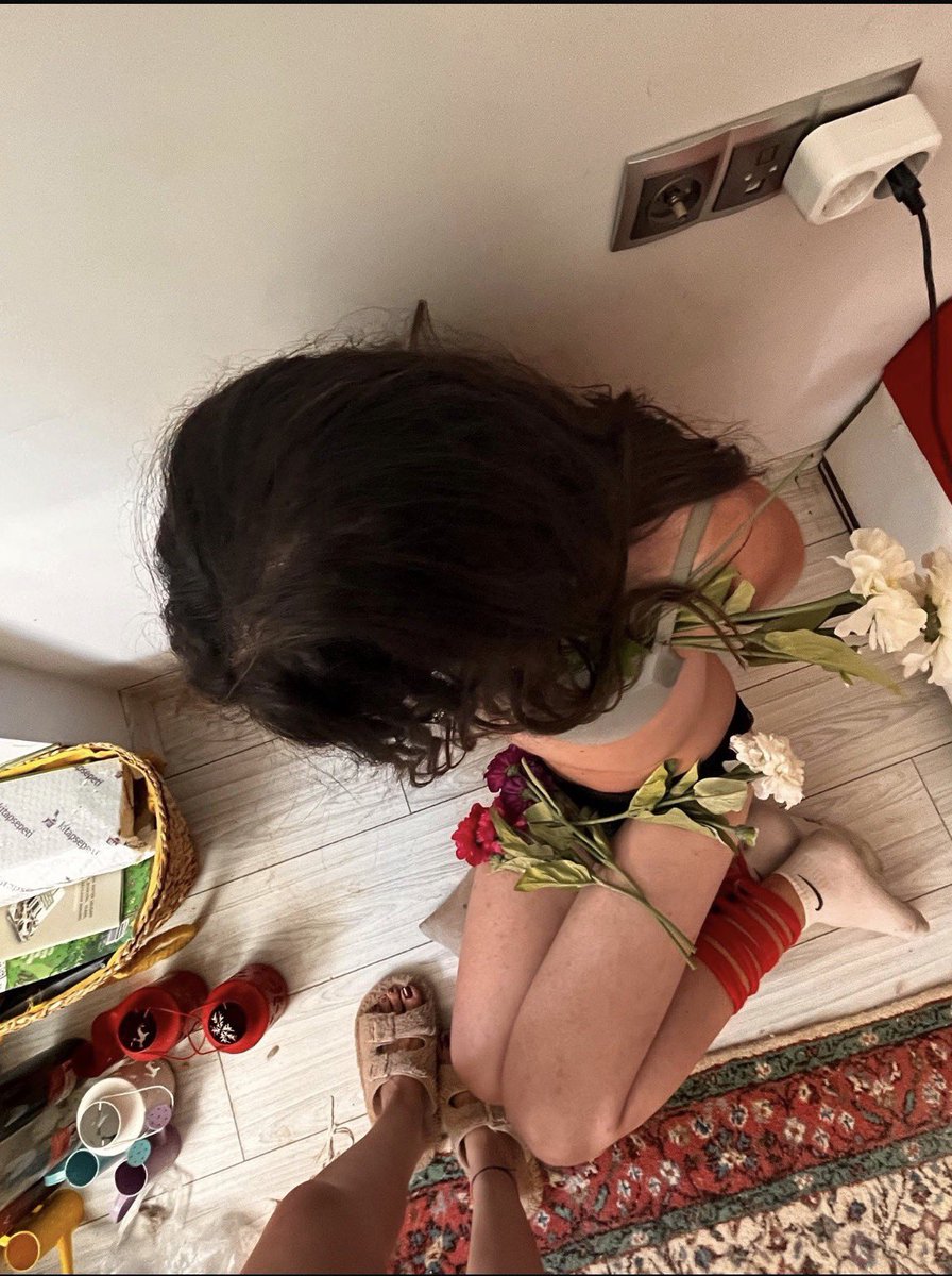 Nasti0011's tweet photo. Good morning 🌸🪢
For me, shibari isn’t just “tying” — it’s drawing lines on the body.
When the rope flows over skin like a composition,
every knot becomes an accent, every curve turns into aesthetic.
Sometimes the deepest submission isn’t in pain,
but in looking beautiful — and staying beautiful.

w/ @QueenAnnabelll 

New Account 

👇🏻👇🏻👇🏻👇🏻👇🏻👇🏻

@annabelgoddesss 

#femdom #lezdom #bdsm #shibari #mistress