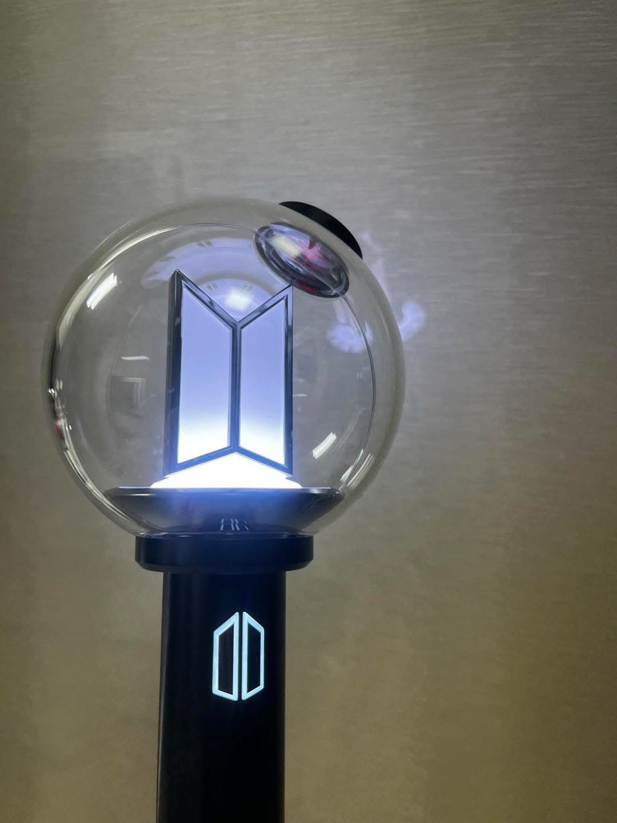 BTS Updates, News & Charts ⁷ tweet media