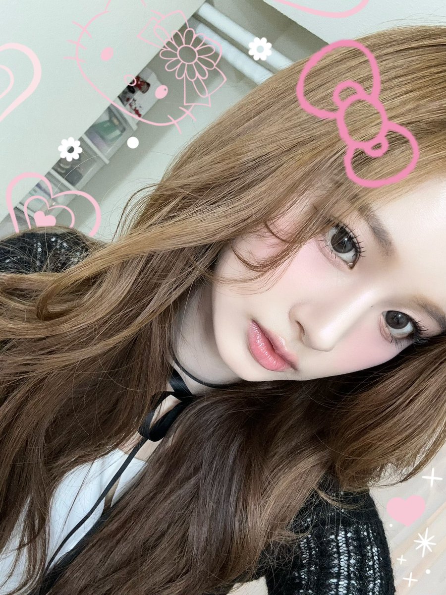 Sullyoon. tweet media