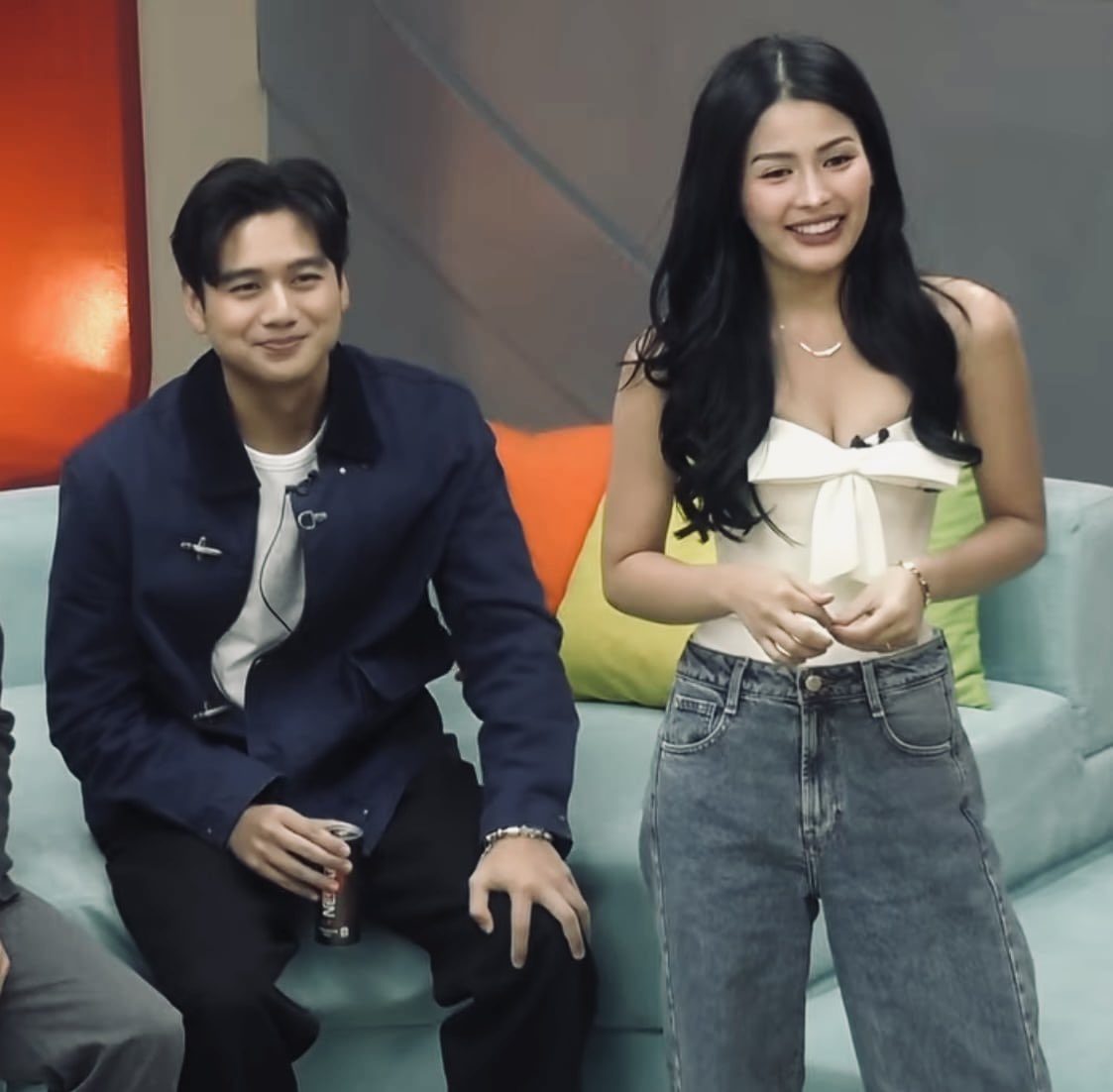 imagine azver saying na "kuya, lumabas kami dito na di kami tanggap ng tao, bumalik kaming mahal na nila kami.😭😭😭