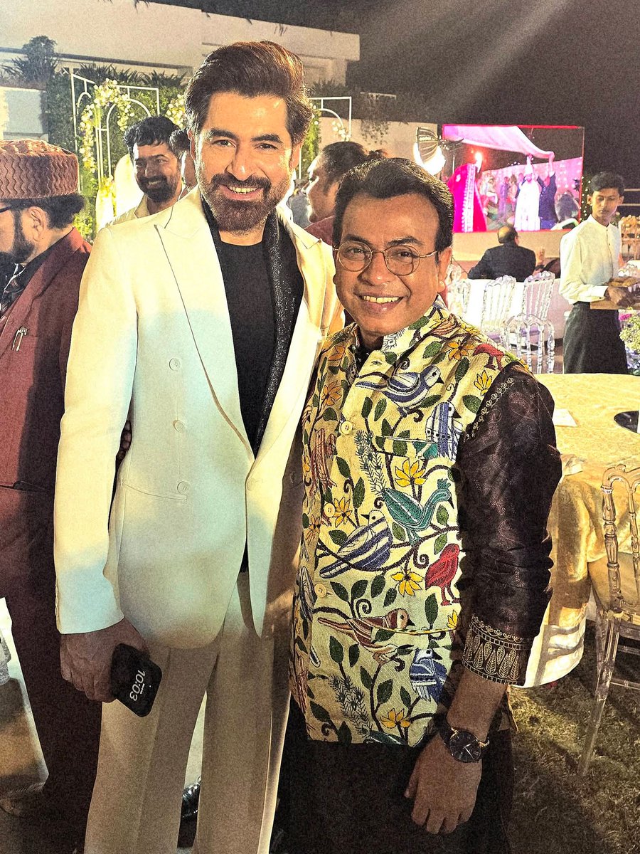 CineBuff2003's tweet image. Actor #RudranilGhosh with #MegastarDev &amp;amp; #SuperstarJeet ♥️