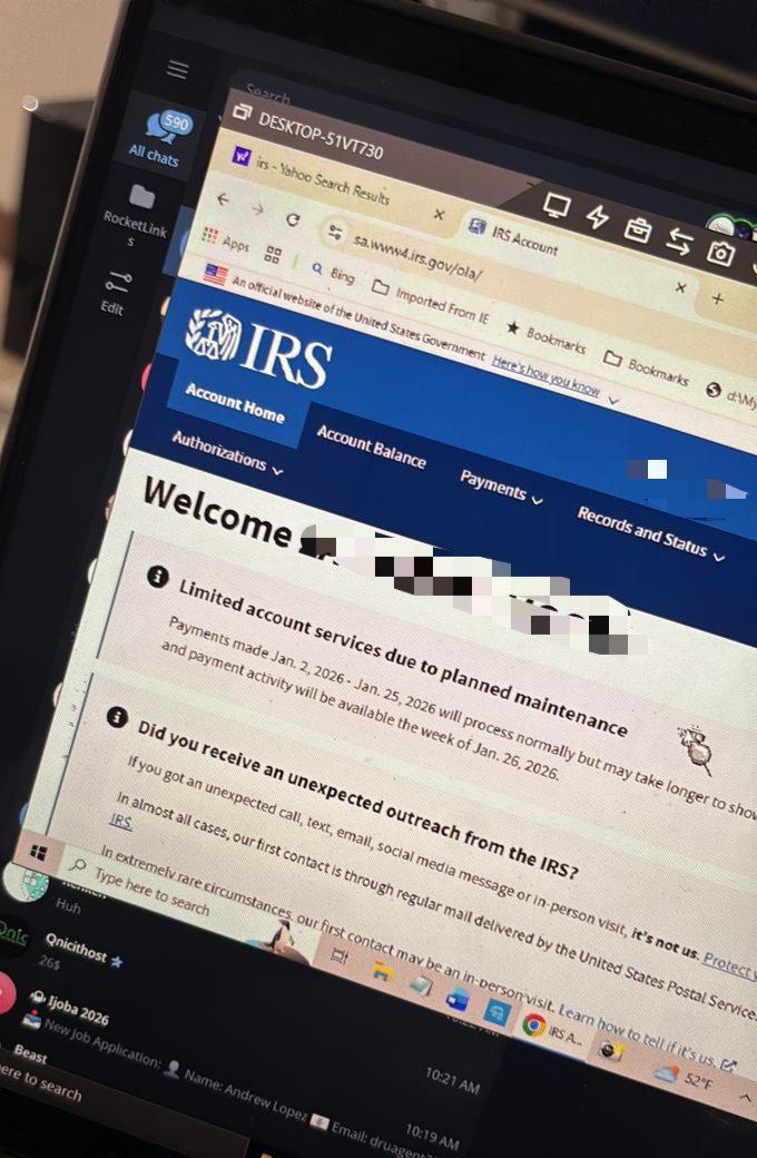 Laur Amelia tweet media