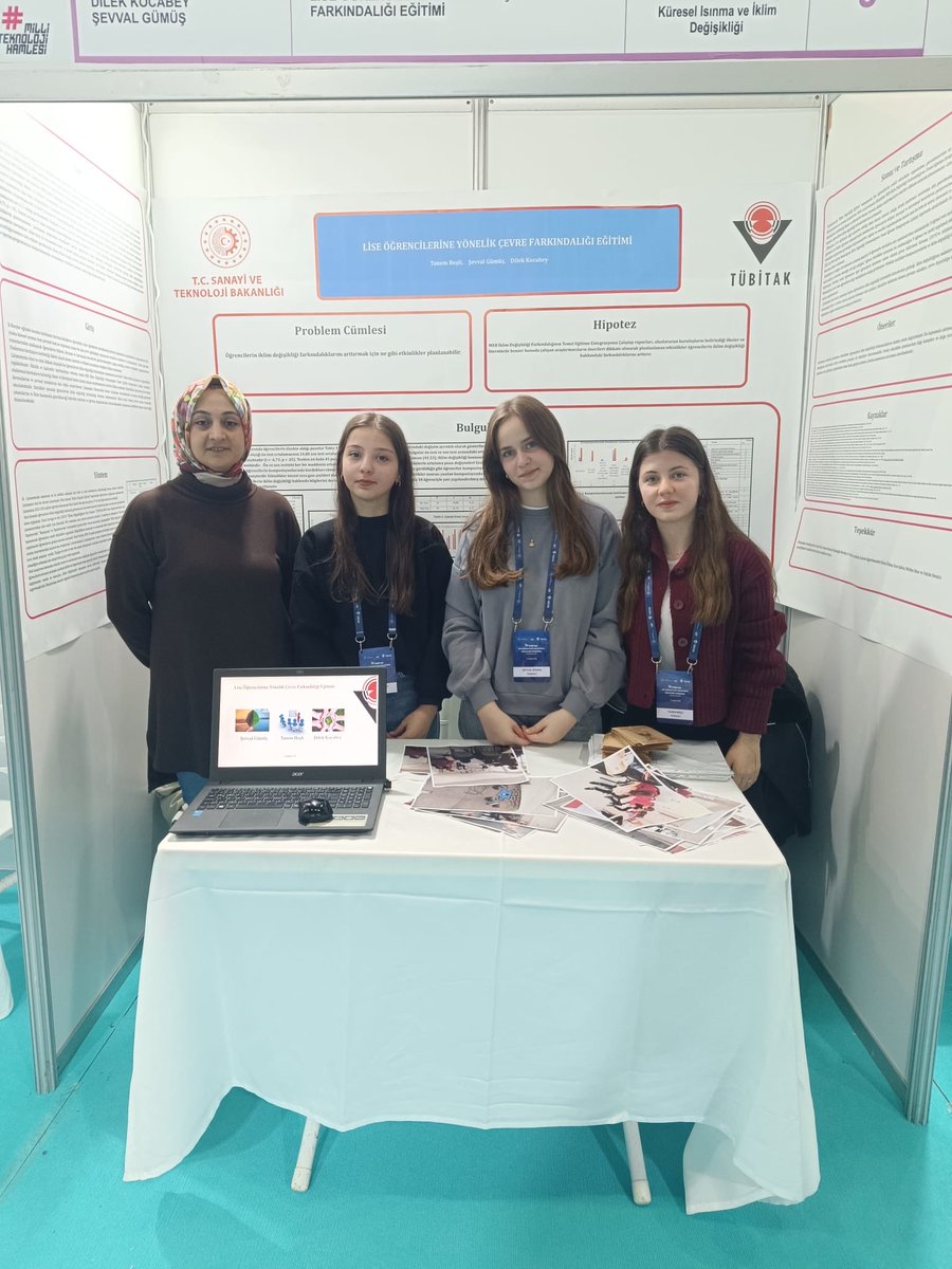 CayeliSML's tweet photo. Okulumuzdan TÜBİTAK 2204-A Sosyoloji Alanında Büyük Başarı…
Rehber öğretmenlerimiz Vahide DENİZ ve Resime Okumuş rehberliğinde Projede görev alan öğrencilerimiz Tanem BEŞLİ, Dilek KOCABEY ve Şevval GÜMÜŞ, bilinçli ve özverili çalışmalarıyla okulumuzu başarıya ulaştırmışlardır. https://t.co/yBE9vyYUe5