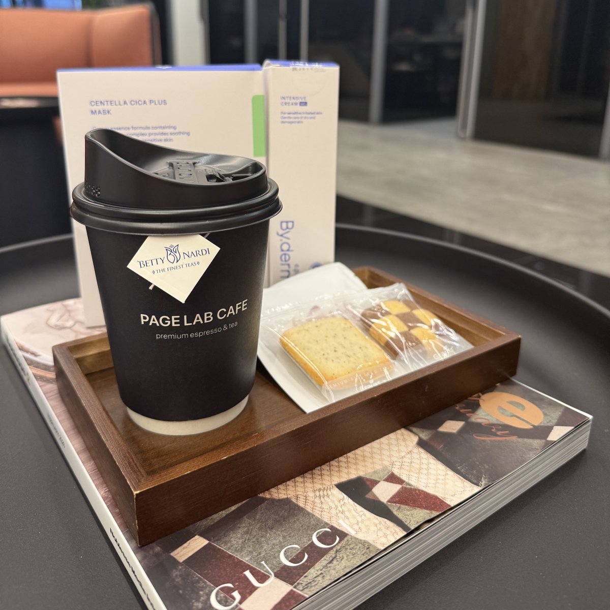 luluvii0's tweet photo. 人生初のウルセラピープライムやってきたよー!
日本語で会話できて説明も施術も丁寧だった🥹💖
#PAGELAB #ペイジレップ #Byderm #バイダム https://t.co/rRJJzqTcfG