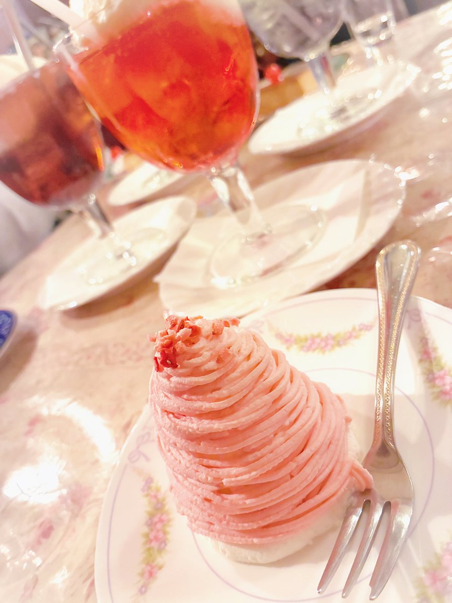 merokonbunbun's tweet photo. 久々のカフェ巡り楽しかった✨ https://t.co/z1189hy2uk