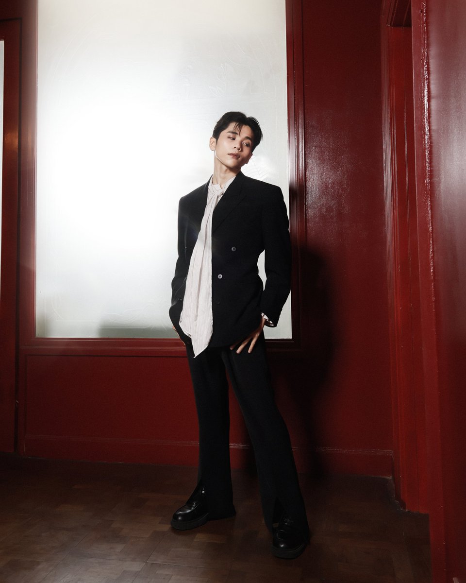 HORI7ONofficial's tweet image. "𝑺𝒂𝒔𝒂𝒈𝒊𝒑𝒊𝒏 𝒎𝒐 𝒃𝒂 𝒂𝒌𝒐?"

HORI7ON 4th Single, 'LUNOD' Concept Photo
02.13.2026, 12AM (PHT) Release

#HORI7ON #호라이즌 #LUNOD
#VINCI