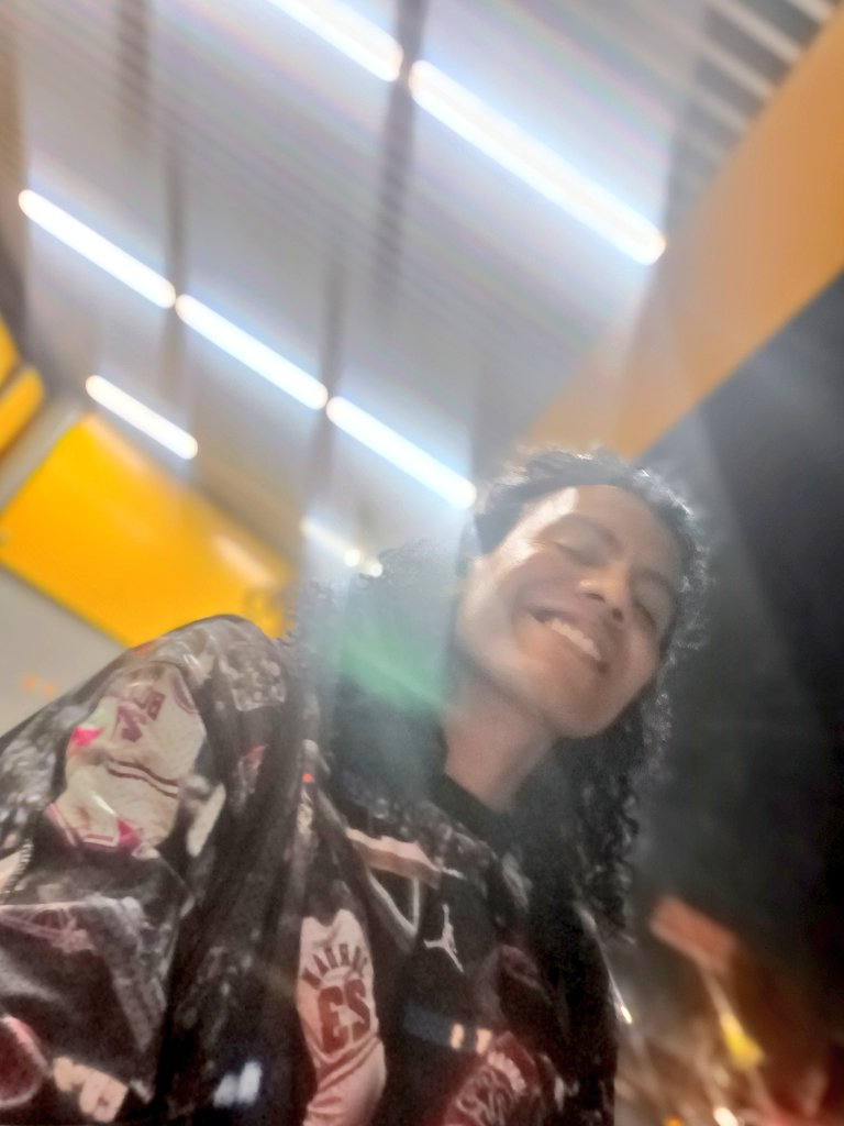 Alainwho's tweet photo. Enviado tooooodo! Aquí andamos en chinga a todas horas✨🙌🏾🫰🏾 recuerden que los servicios comunitarios de @VIHveLibre no descansamos y estamos disponibles siempre. ¡No están solxs! 🔺 https://t.co/X7Z5kEXqML
