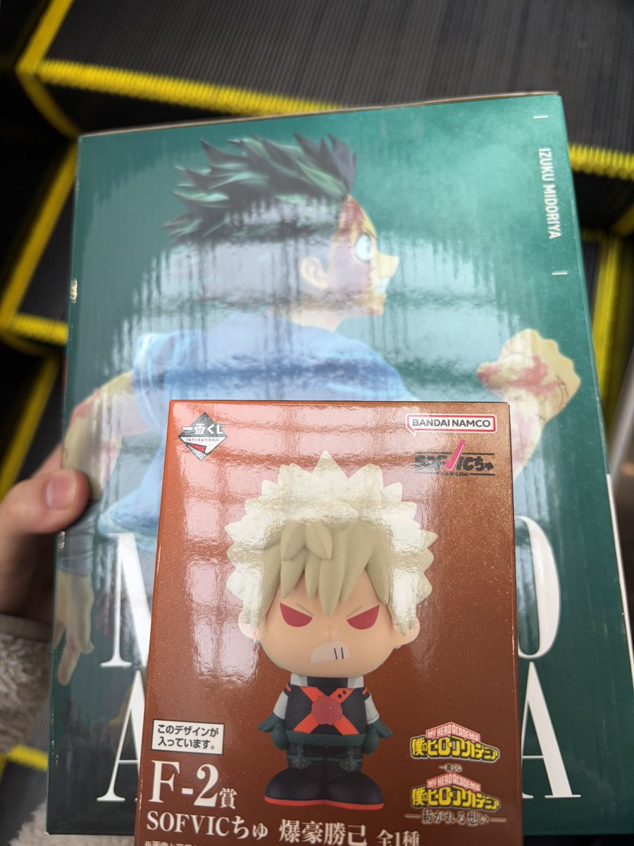 5時間待機は地獄でした😭
残55のAABCDから頑張った🏁
かっちゃんびくちゅも欲しかったから最高😊