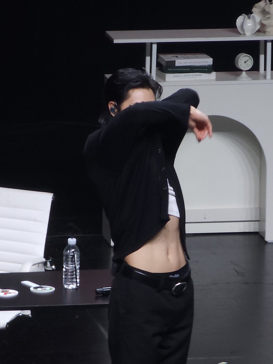 dmsdk4490's tweet photo. #HAPPYJOHNNYDAY
*26.02.09*
이 시간만을 위해
서울반나절당일치기 후회없었다...👍 https://t.co/IhOXccZ1ZG