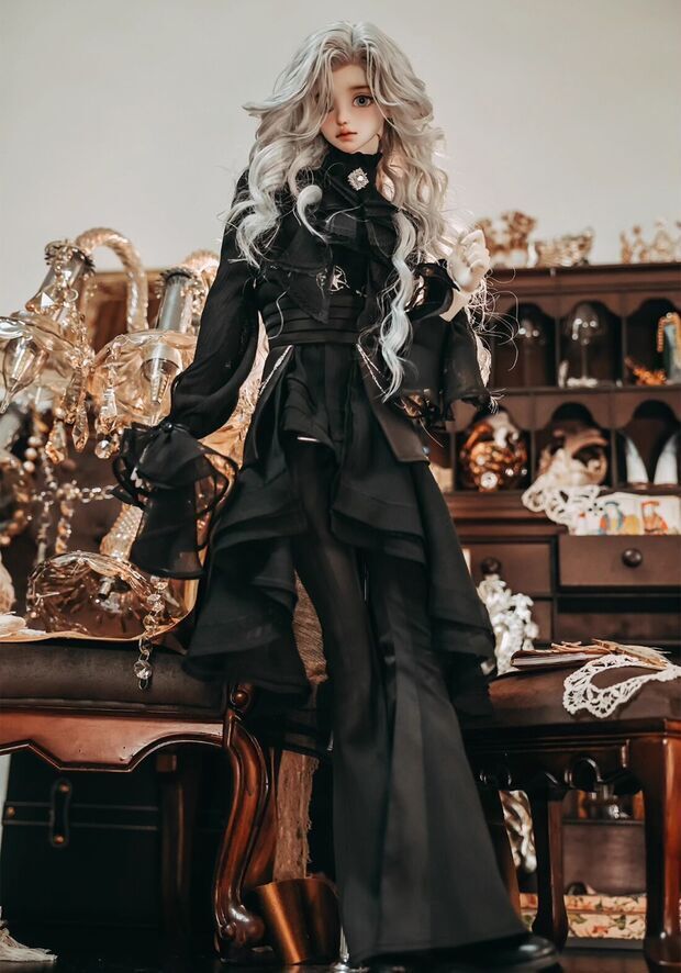 入荷情報】 DOLK SELECTより、60cmドール用ドレス『ゴシックレース