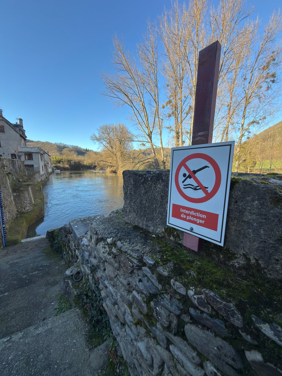 Voir le vicomte Le Jolis de Villiers de Saintignon se refaire la cerise, en étant présenté comme le héraut qui aurait contribué à contraindre Vincent Bolloré à plier, à propos de <a href="/morandiniblog/">Jean Marc Morandini</a>. Puis, entendre le même prêchi-prêcheur donner des leçons de morale sur les