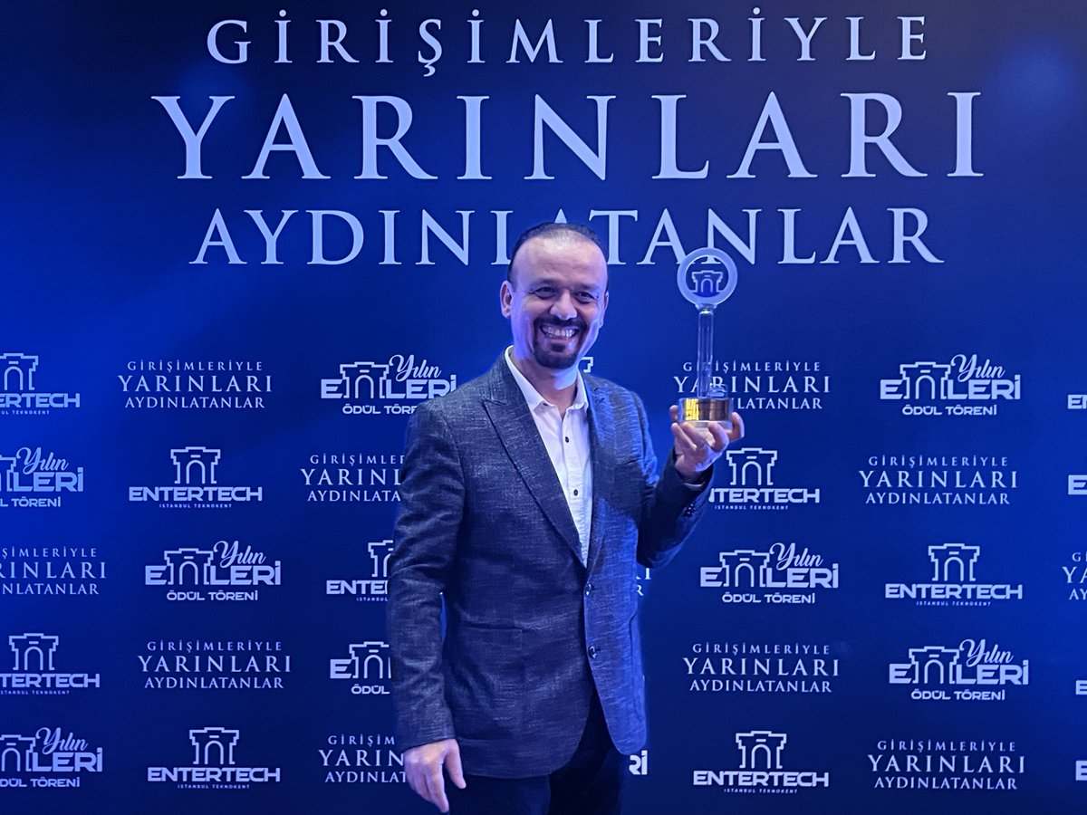 Entertech – İstanbul Üniversitesi Teknokent tarafından düzenlenen Yılın Enleri Ödül Töreni’nde Robotik Teknolojiler İnovasyon Ödülü’ne layık görüldük. Ödül, Yönetim Kurulu Başkanımız Dr. Özgür AKIN'a takdim edildi. <a href="/entertechtr/">Entertech İstanbul Teknokent</a> @drozgurakin
#akinsoft #akinrobotics #yılınenleri