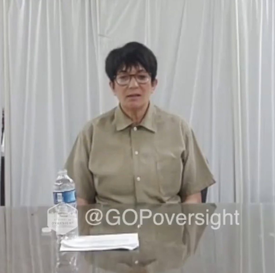 BackupJeffx's tweet image. If you think this woman is the real Ghislaine Maxwell..

Then you are genuinely retarded.