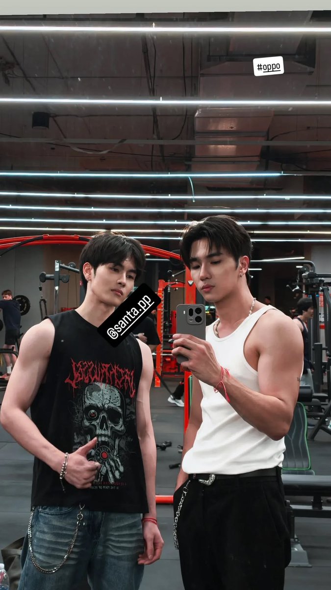 𝐒𝐚𝐧𝐭𝐚. tweet media