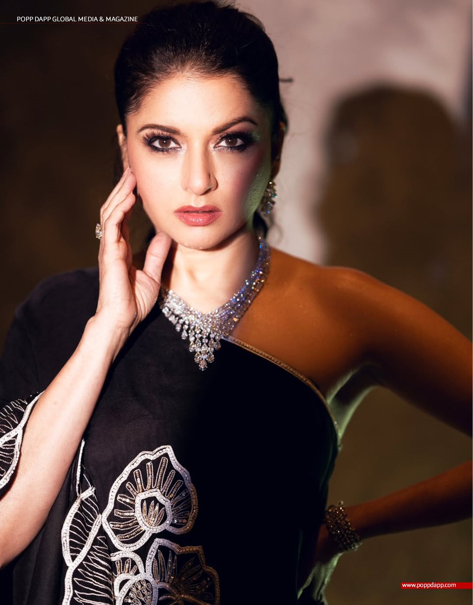 DappPopp's tweet image. BHAGYASHREE – QUIET MAJESTY OF STAYING TRUE
@bhagyashree123 
POPP DAPP VOL VII ISSUE II JAN-FEB 2026 | EXCLUSIVE FEATURE | DIGITAL ISSUE
poppdapp.com/popp-dapp/f/bh… 
#poppdapp #digitalissue #fashionmagazine #Bhagyashree #MainePyarKiya #Suman #IndianCinema #BollywoodClassics #Grace