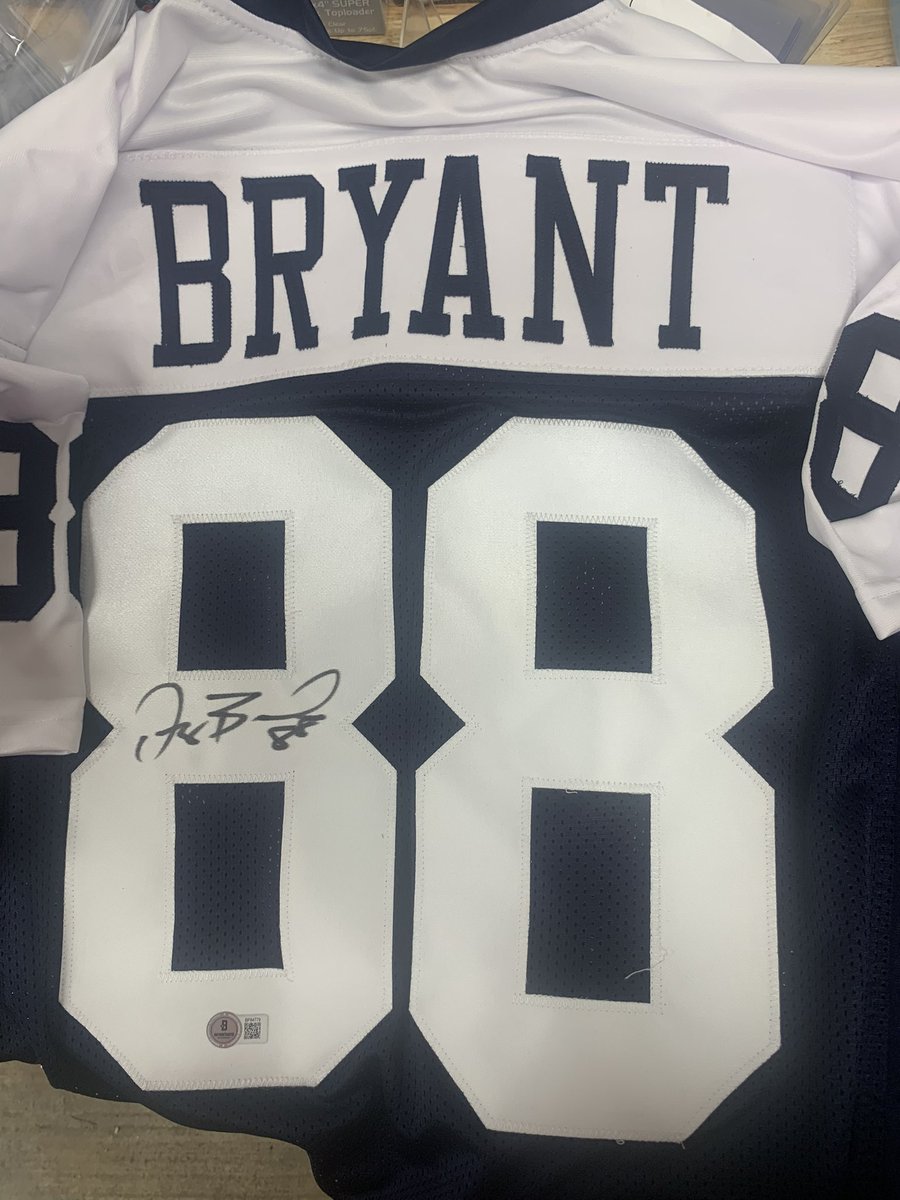 Some of you may know, <a href="/_AlleyAwesome/">Alley</a> had a tragic event in her family. To help with expenses, I’m offering this Dez Bryant autographed jersey for auction. Winning bidder will send direct to the link in her page. I’ll cover shipping. Auction ends Friday at midnight Eastern.