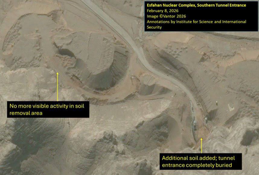 MOSSADil's tweet image. 🚨 IRAN LOCKS DOWN ISFAHAN NUCLEAR SITE
Iran has reportedly sealed all tunnel entrances at the Isfahan nuclear facility, where highly enriched uranium is believed to be stored, amid growing fears of a possible U.S. strike.
