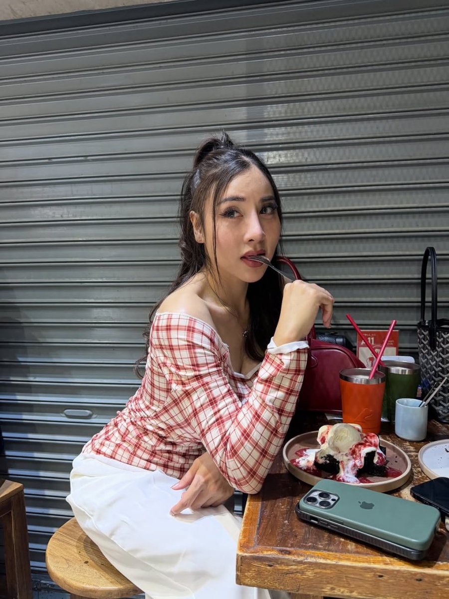 Maleeruk tweet media