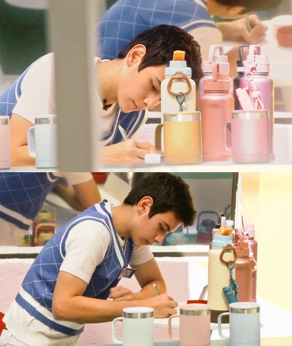 moymoyscapcap's tweet image. Heath is such a sweet and kind-hearted boy 💙 How can you not love and support this a super loving son and brother 🥹

MoyMoy's aquaflask gifts to his fam along with a sweet letter 🫶 His Ate reading it out while teary says it all 😭

vcr: facebook.com/share/r/16j4QU…

#HeathJornales