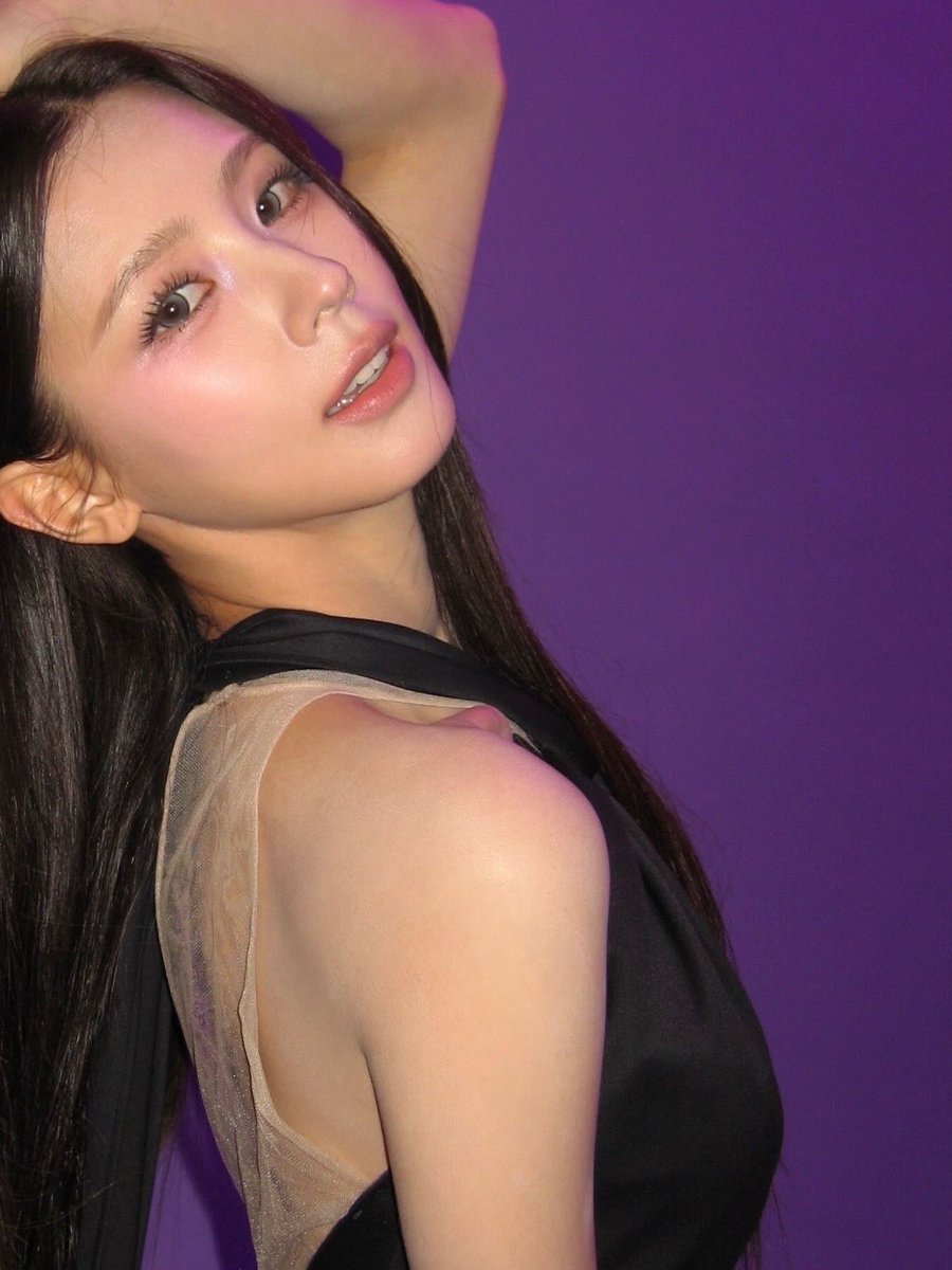 numnol_'s tweet photo. 귀하게자란네버버는 이런거만 봐야하는데.... https://t.co/VsQLYC7viJ