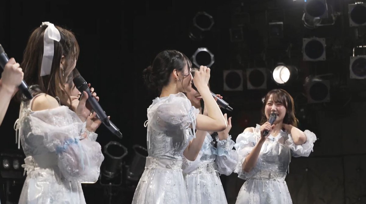tyorappe_48462's tweet photo. 笑った時に細くなる葵ちゃん目を「虹」っていう表現いいねｗ
 #兵頭葵
 #STU48 #SHOWCASELIVE https://t.co/BHFaf65gyP