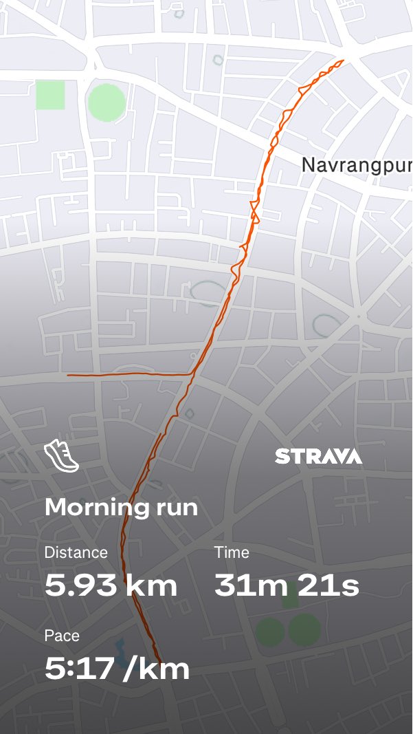 Yax_buzz tweet media