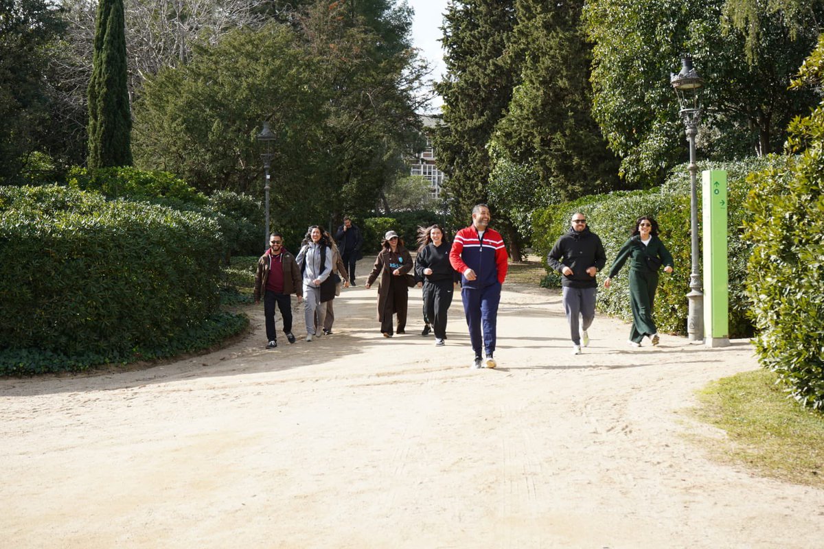 QatarCons_bcn's tweet photo. بمناسبة اليوم الرياضي للدولة،
نظّمت البعثة نشاطًا رياضيًا في حديقة بدرالدبس بمدينة برشلونة، بمشاركة رئيس البعثة و منتسبيها، وذلك تعزيزًا لقيم الصحة وترسيخًا للوعي بأهمية ممارسة الرياضة كأسلوب حياة وصحة مستدامة 
@MofaQatar_AR 
#اخترت_الرياضة https://t.co/1zfpPFzBPF