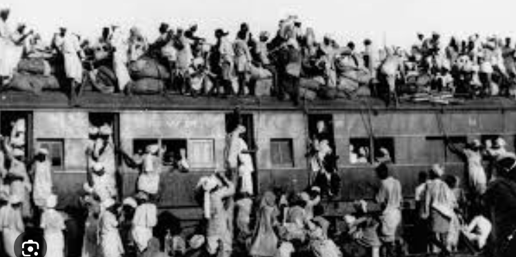 SunnyDeolFanHu's tweet photo. SOME INGTERESTING FACTS about #Lahore1947
To make sure the production values look fabulous for #Lahore1947 @AKPPL_Official has hired a fantastic team.
National award winners and Ace production designers #AmitRay and #SubrataChakraborty
Their previous works include sets for : #Padmavat #Raazi #Chhava #Gangubai #Munjya #HF4
They are also doing it for #RamayanaMovie
Their job is to look after the overall visual look, aesthetic, and atmosphere of a film, translating the script's mood into a tangible reality.