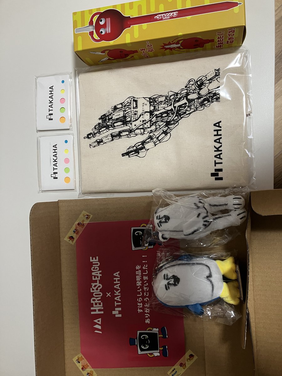 keicafeblack's tweet photo. タカハ機工さんから景品を頂きました。

ロボットハンドのデザインをよく見るとソレノイドの集合体（手の甲はスリムロック）になってる！！めちゃくちゃカッコいいです。

ありがとうございました！

#ヒーローズリーグ　#タカハ機工 https://t.co/YLyJM0FaqZ