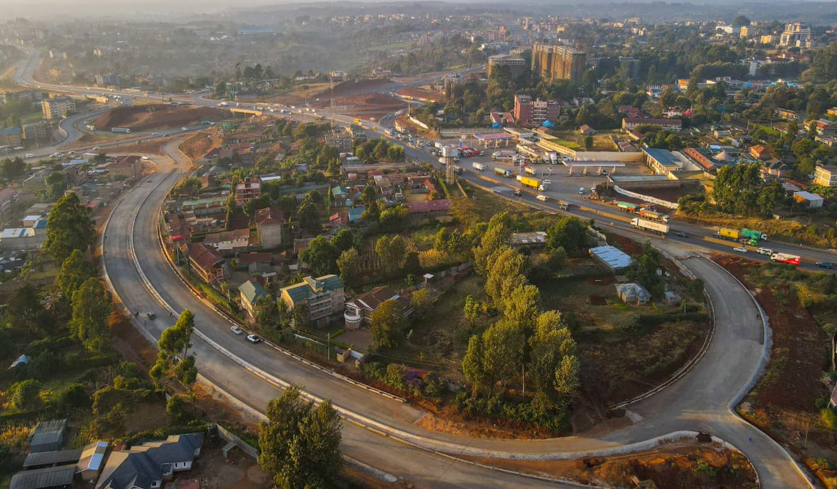 AllienAizz's tweet photo. Awarding the Isiolo–Mandera Highway to multiple contractors accelerates delivery, spreads risk and creates jobs, reflecting a practical, execution-focused approach to Delivering The Roads PLAN under #KasongoAtWork. https://t.co/0jcnOiYX5K
